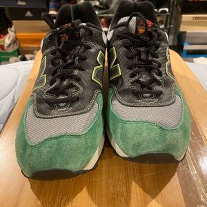 New Balance 574 Black and Green Sneakers